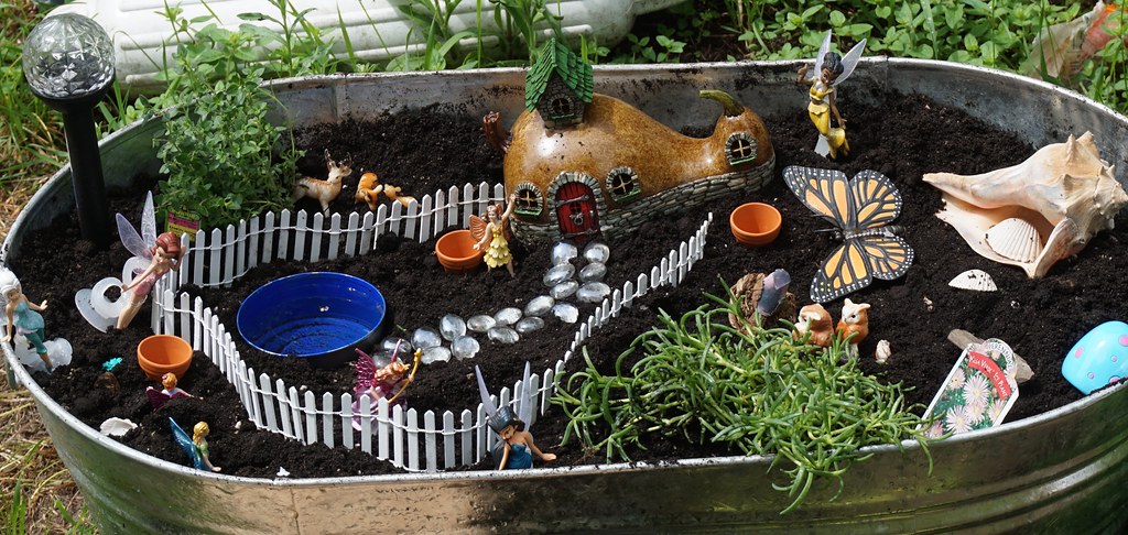 Exploring ⁢the Enchanting World ​of DIY Miniature Gardens: Unleashing Your Creativity with Step-by-Step Guidance
