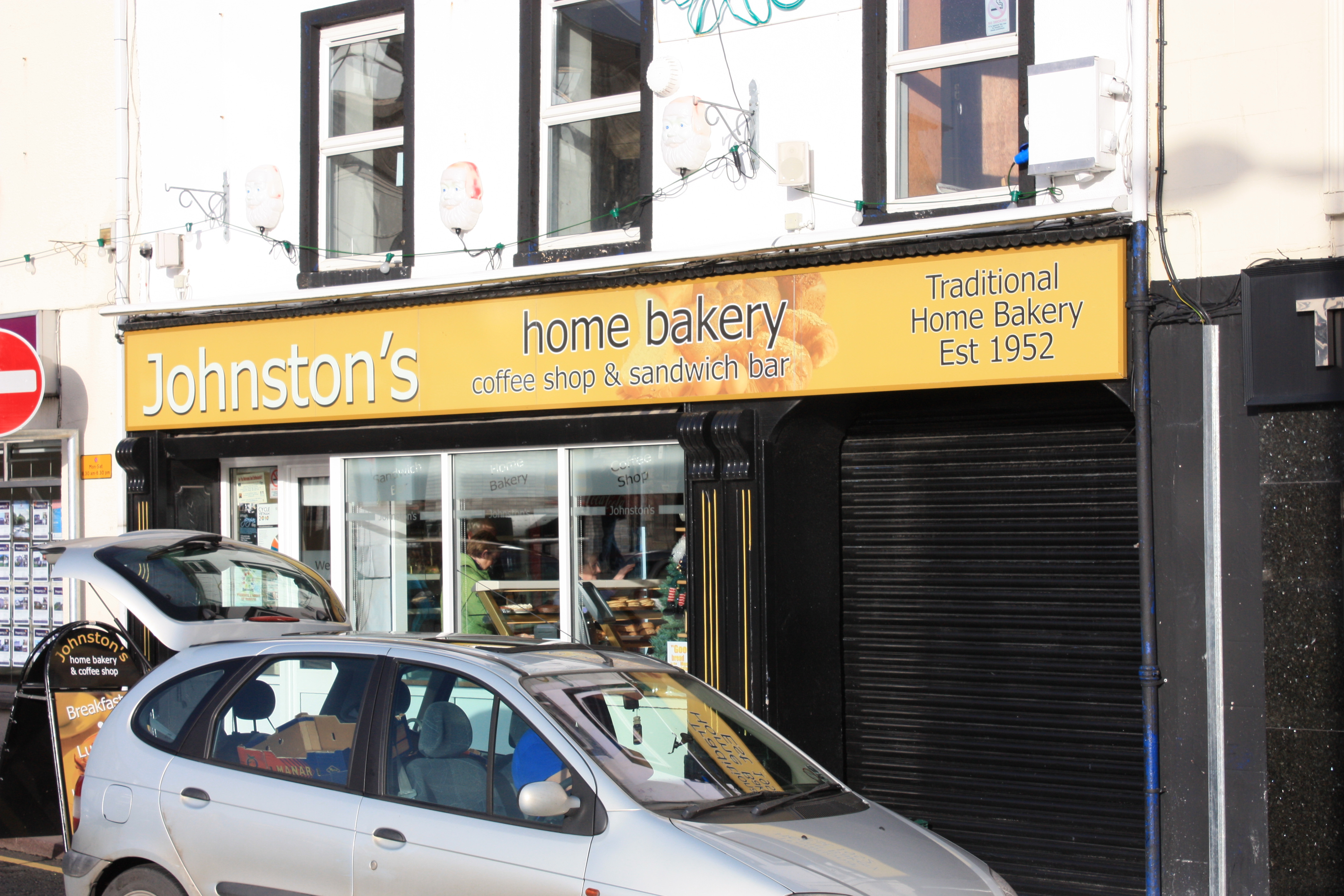 How to start a home bakery?
