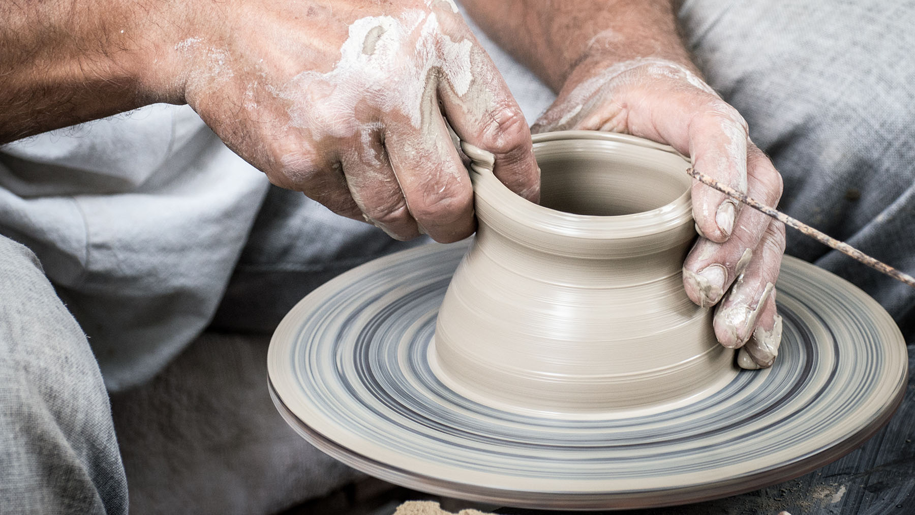 Unleash Your Creativity:‌ Discover‌ the Essential Pottery Wheel Techniques